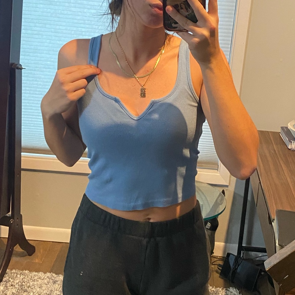 Brandy Melville crop top